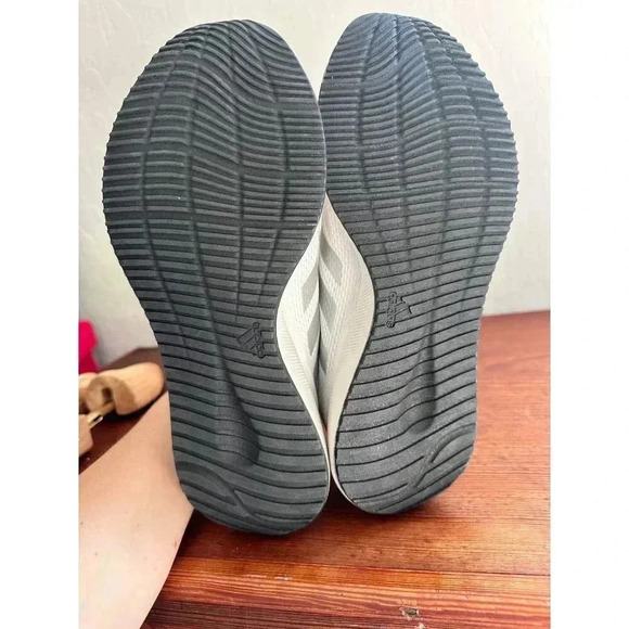 Adidas White Mesh Bounce Running Shoes Women’s 9 Lightweight Athletic DSV 20M002 - Picture 3 of 13